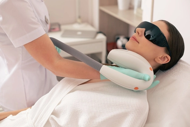 لیزر موهای زائد در سال 1404